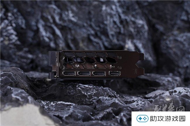 速速拿下这款新卡，影驰RTX 5070 FIRE评测